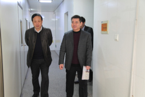 淄博市卫生局局长张鲁辛来淄博延强医院调研